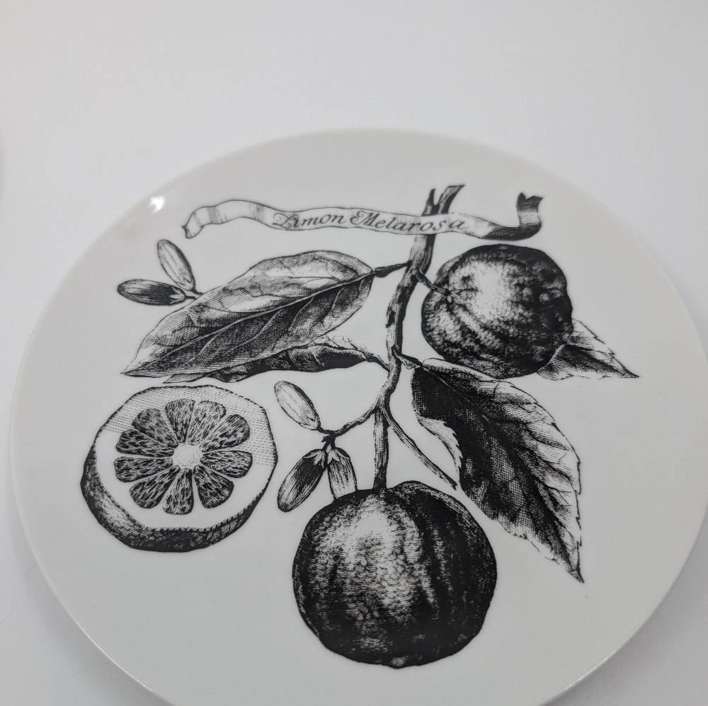 Lot of 6 vintage Bareuther waldsassen Bavaria porcelain plates 7 3/4" - Picture 8 of 11